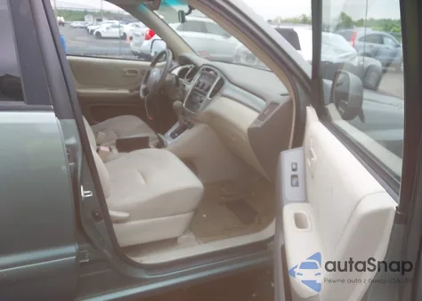 2005 Toyota Highlander из США, поврежденный, VIN JTEGD21A550123155